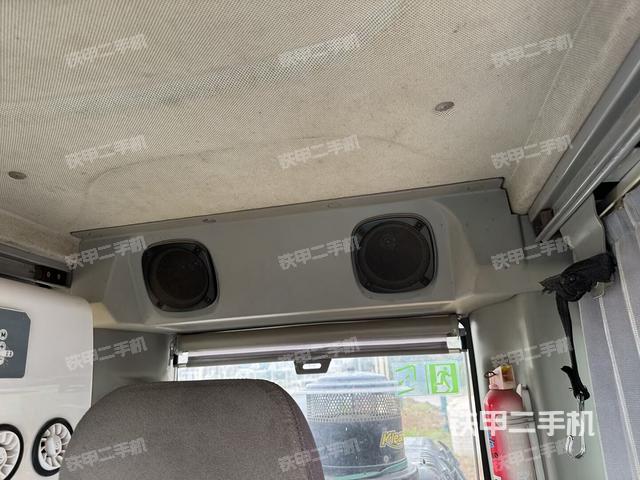 座椅后部（驾驶室部分）