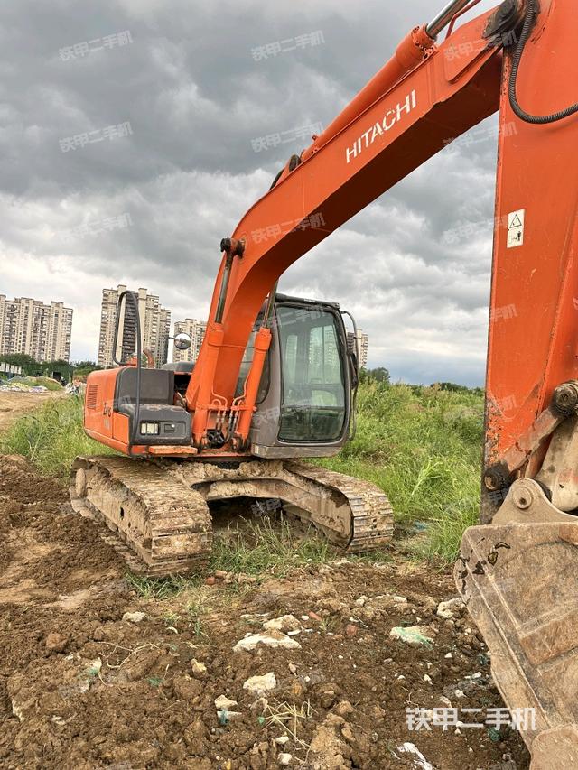 日立ZX120挖掘机