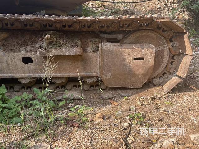 右驱动轮（行走机构）