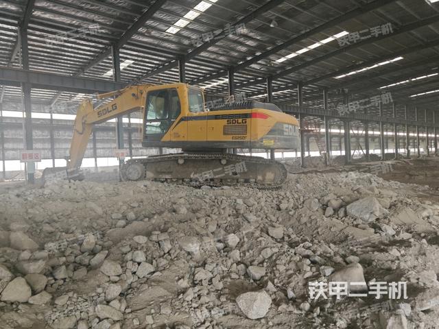 駕駛室頂部（整機(jī)外觀）