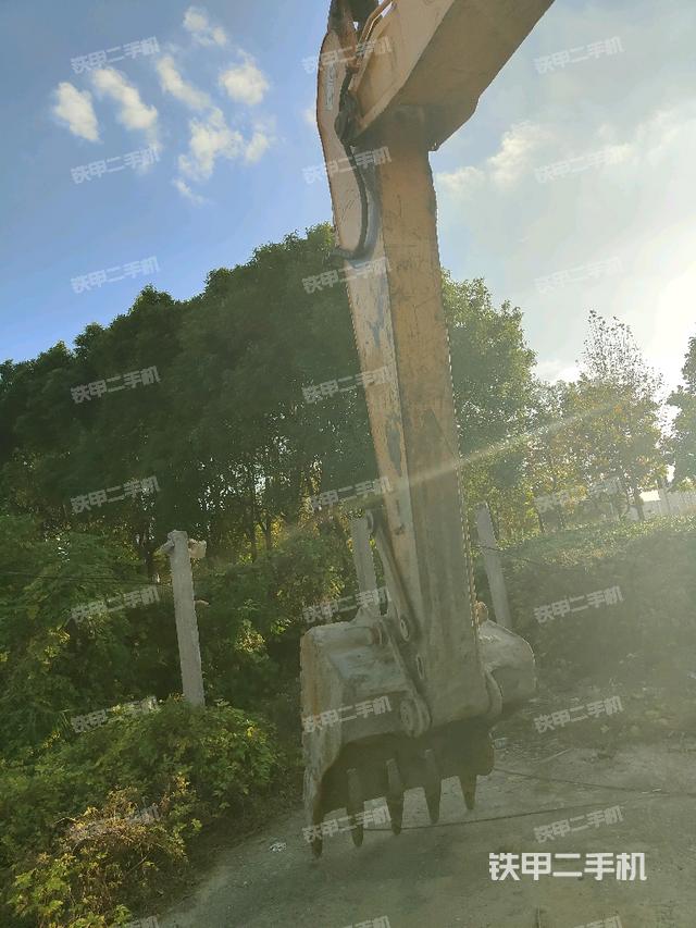 小臂整体左后（工作和回转装置）