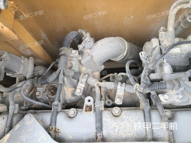 气门室盖螺丝特写（上车部件）