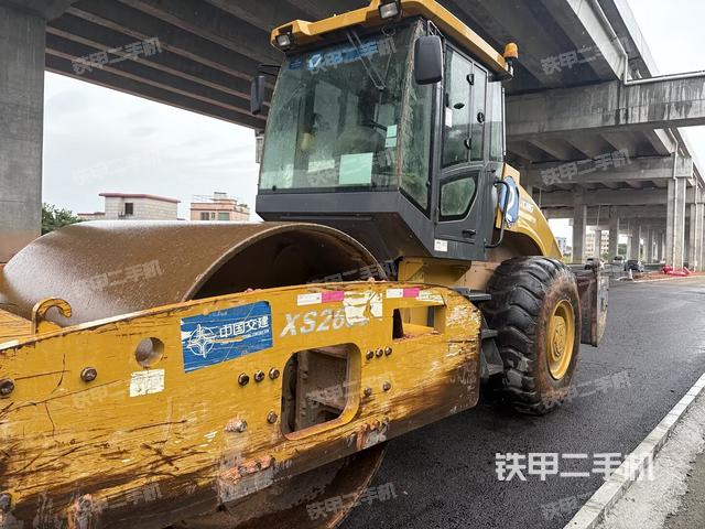 左后45°（壓路機(jī)整機(jī)外觀）