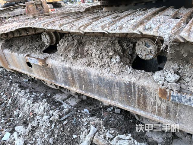 左侧行走马达盖板（行走机构）