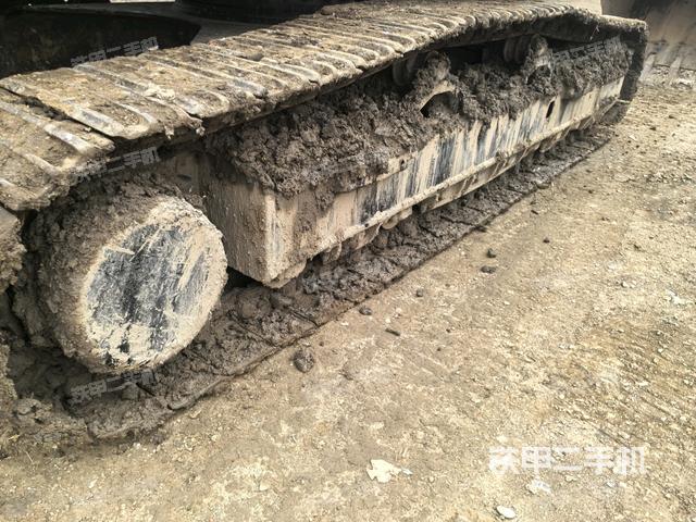 右侧行走马达盖板（行走机构）