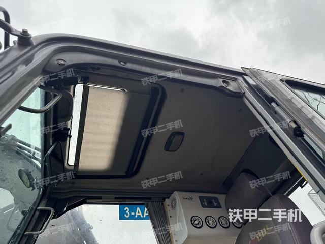 顶棚整体（驾驶室部分）