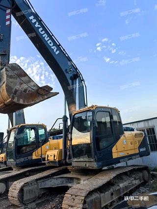 现代R245VS挖掘机