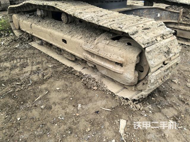 右侧行走马达盖板（行走机构）