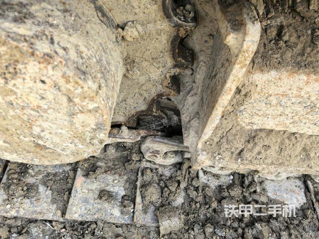 左侧行走马达盖板（行走机构）