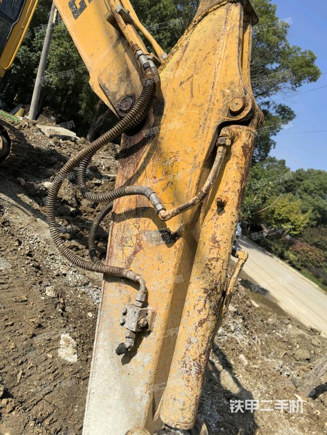 铲斗右后整体（工作和回转装置）