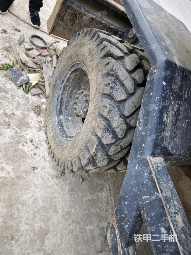 左侧履带整体 （行走机构）