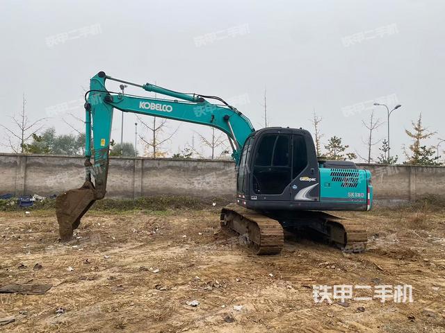 神钢SK130-8挖掘机