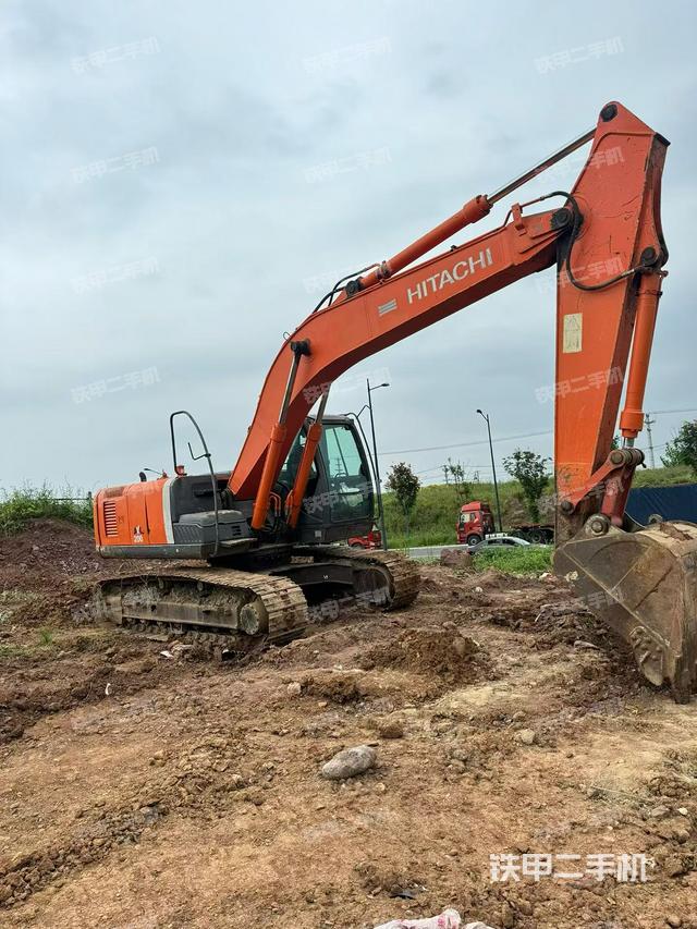 驾驶室整体（整机外观）