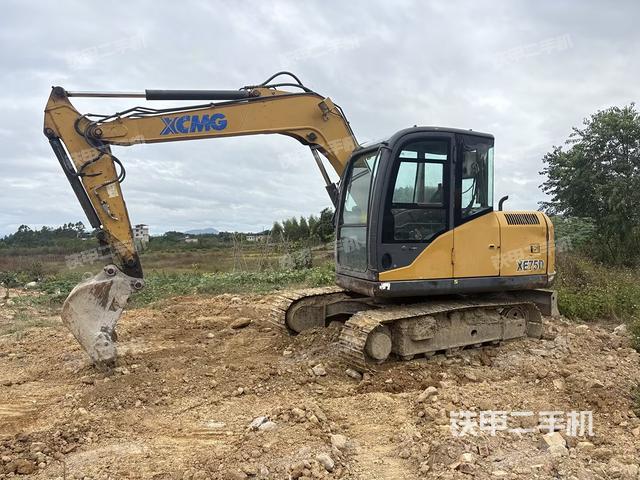 徐工XE75D挖掘机