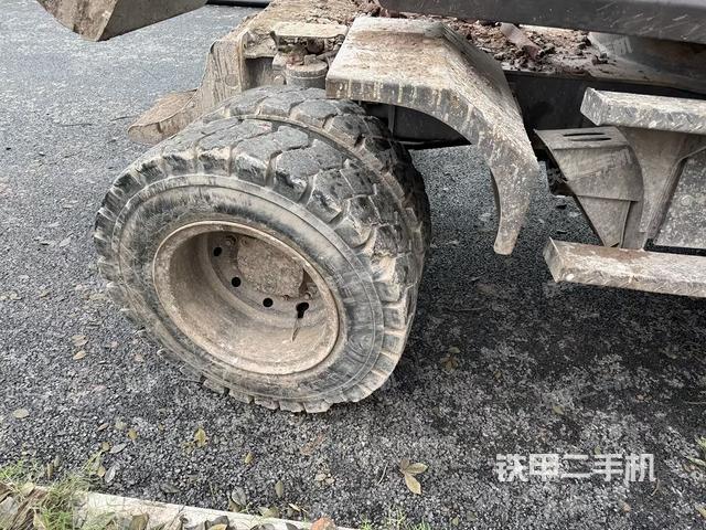 左导向轮（行走机构）