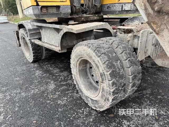 右侧履带整体（行走机构）