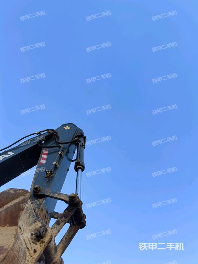 小臂整体左后（工作和回转装置）