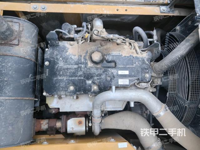 发动机室（上车部件）