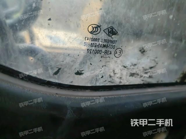 后窗玻璃角标（驾驶室部分）