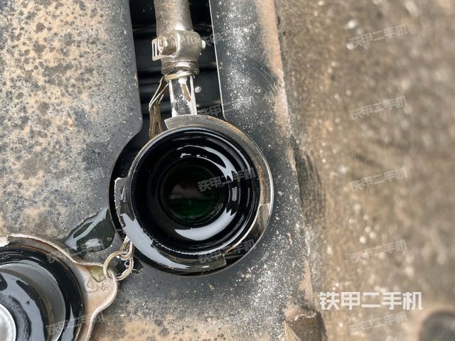 气门室盖螺丝特写（上车部件）