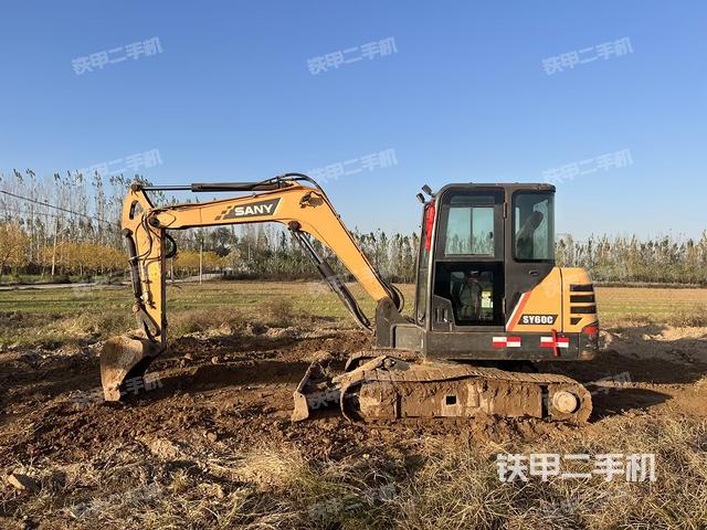 三一重工SY55C挖掘机
