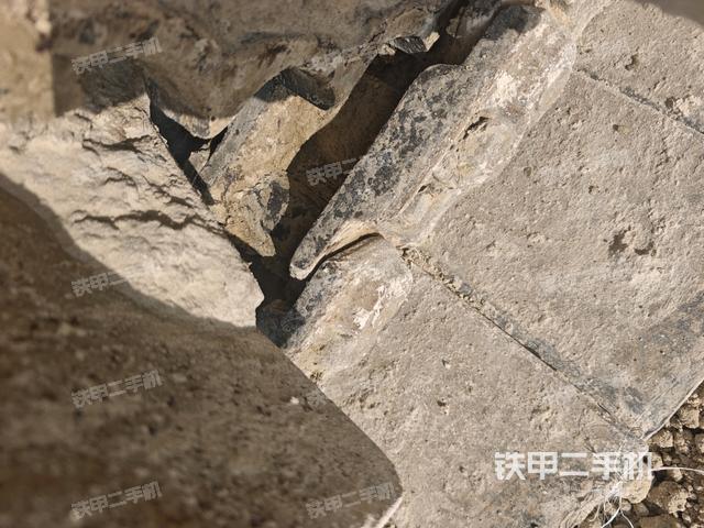 右侧履带整体（行走机构）