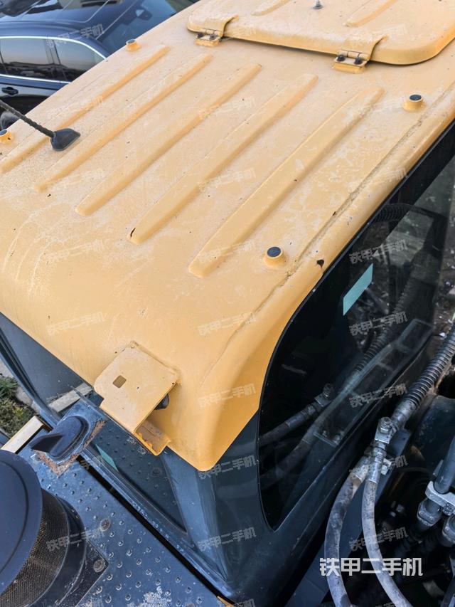 驾驶室顶部俯视（上车部件）