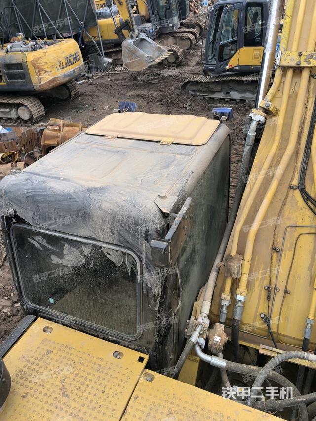 发动机室（上车部件）