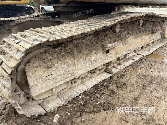 右侧履带整体（行走机构）