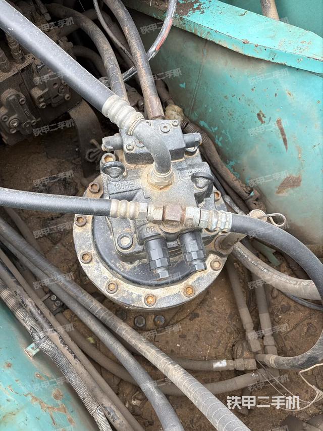 驾驶室顶部俯视（上车部件）