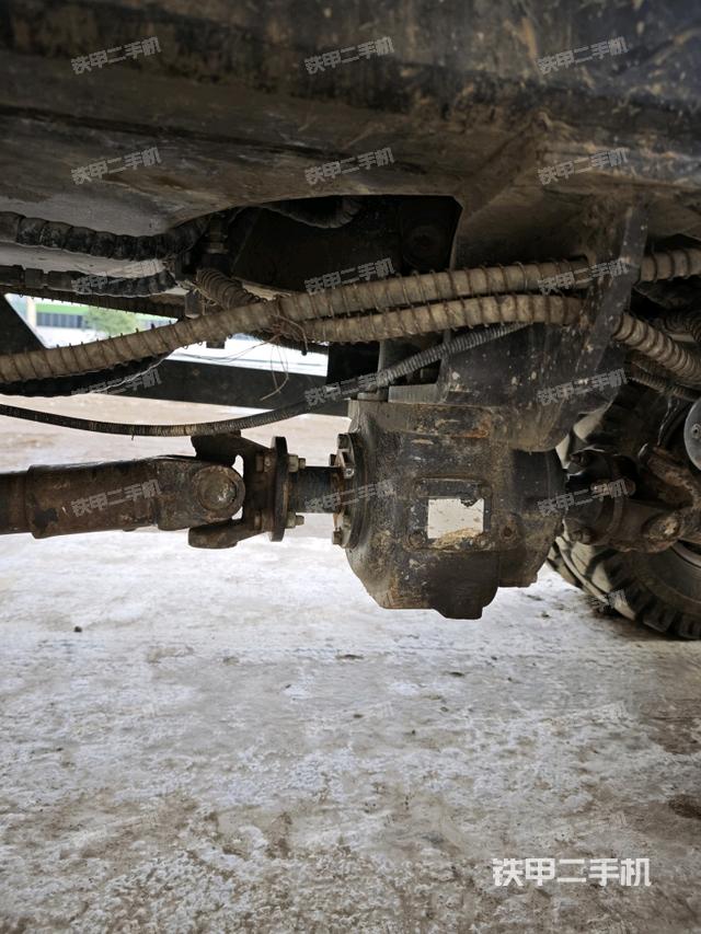 左侧行走马达盖板（行走机构）