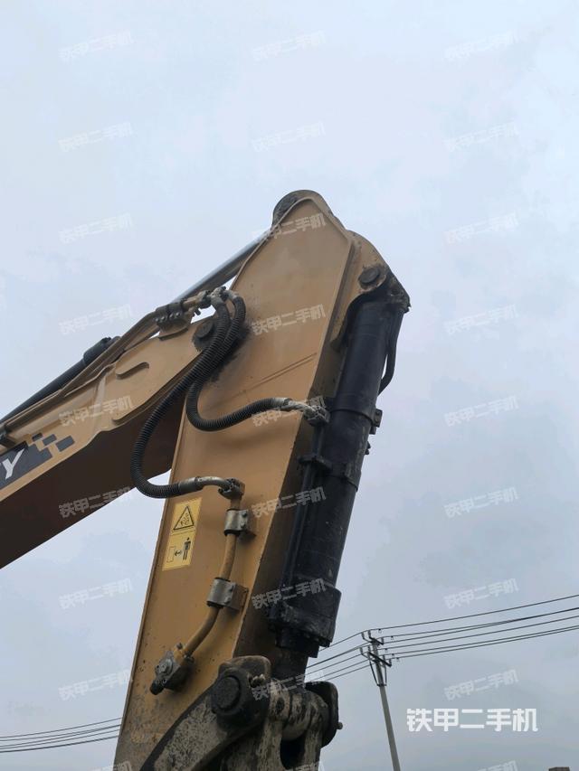 小臂整体右前（工作和回转装置）