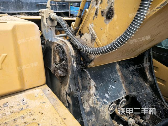 大臂根部 斜视（工作和回转装置）