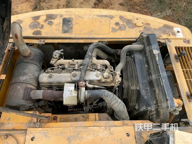 发动机室（上车部件）