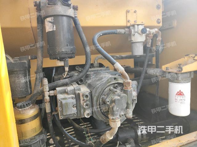 液压泵斜45 左（大件舱室）