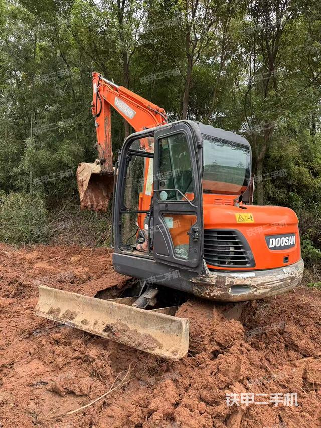 斗山DX60E-9CN挖掘機(jī)