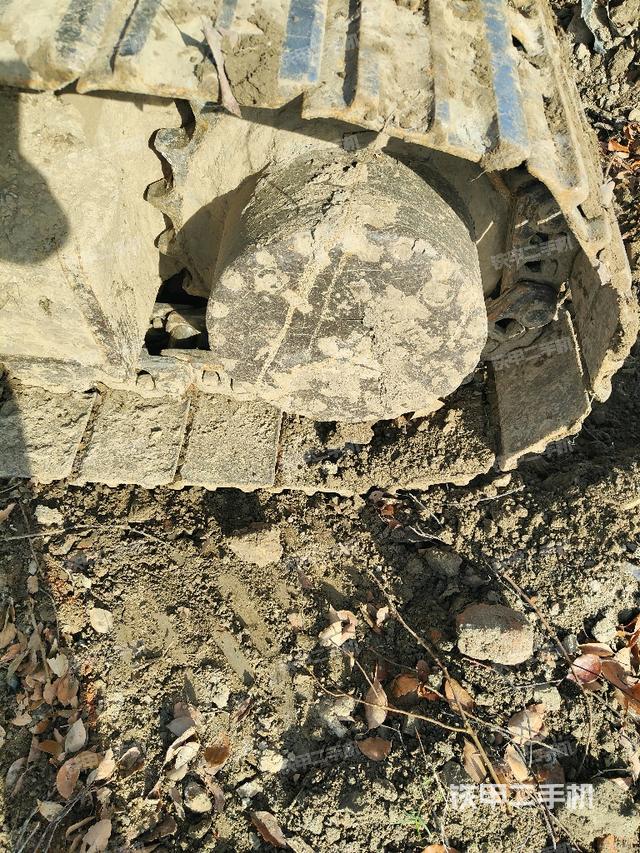 右驱动轮（行走机构）