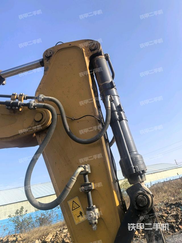 大臂整体 右侧（工作和回转装置）