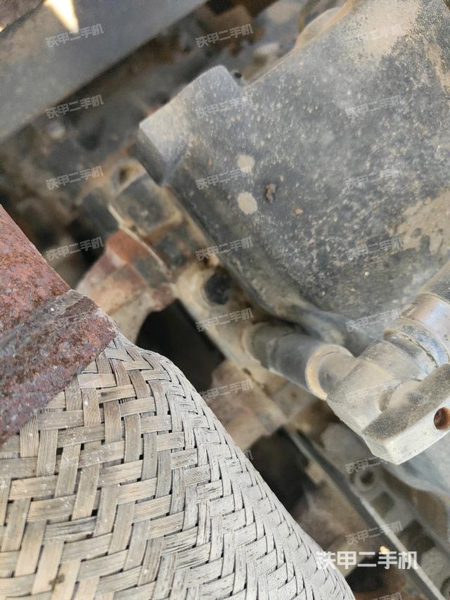 气门室盖螺丝特写（上车部件）