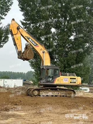 三一重工SY305C挖掘機