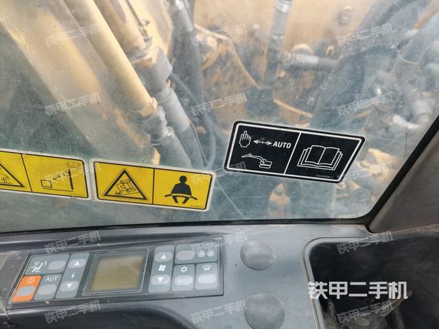 右側(cè)玻璃角標(biāo)（駕駛室部分）