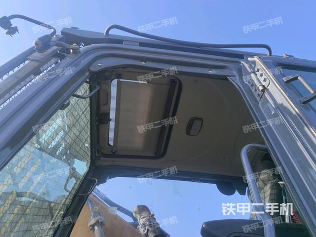 座椅右侧控制台/钥匙门/油门/含右手柄（驾驶室部分）