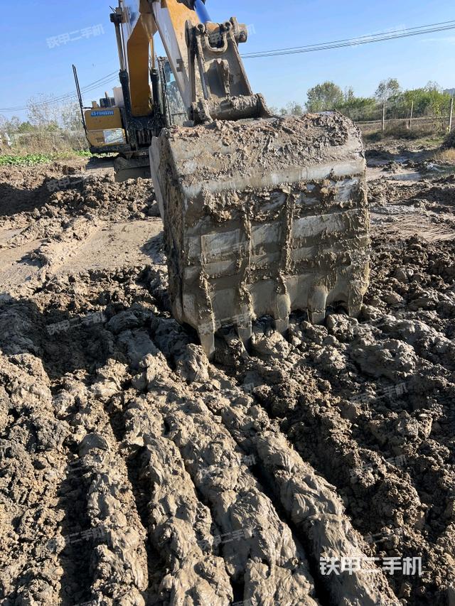 小臂整體左后（工作和回轉裝置）