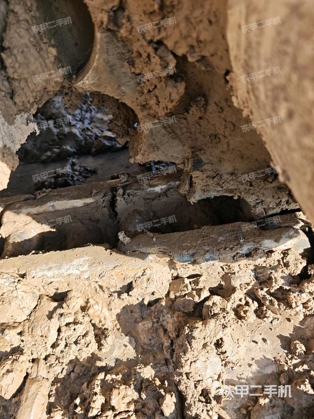 右側行走馬達蓋板（行走機構）