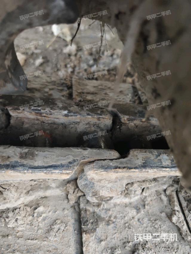 左驱动轮（行走机构）