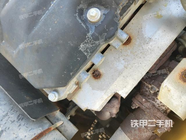 氣門室蓋螺絲特寫（上車部件）