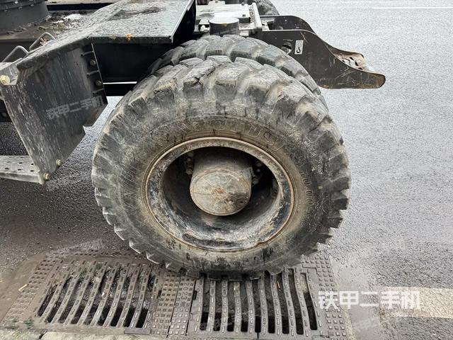 左導(dǎo)向輪（行走機構(gòu)）