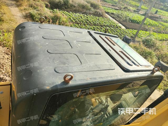 駕駛室頂部俯視（上車部件）