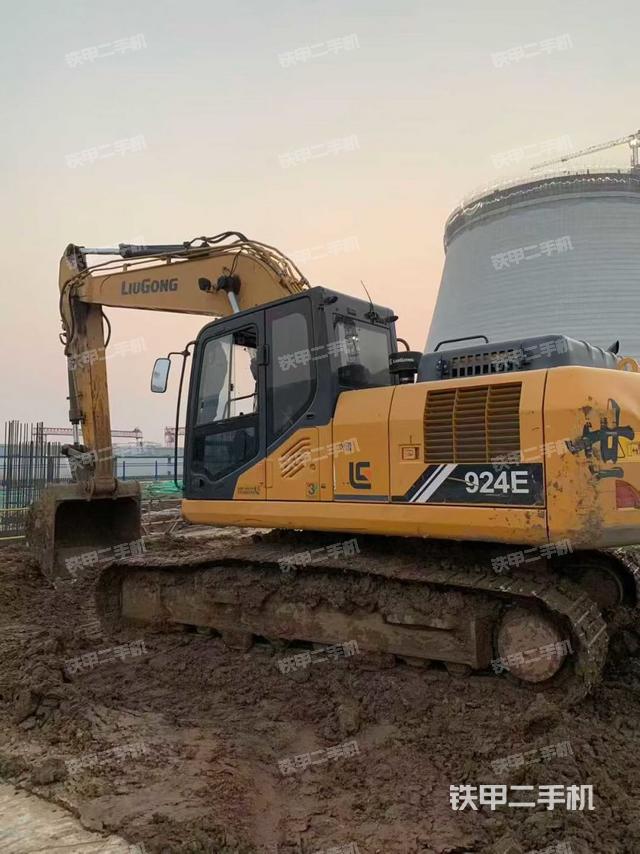 柳工CLG922E挖掘机