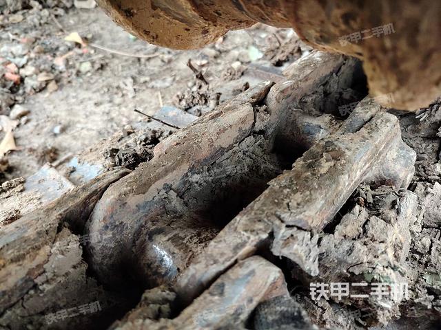 单侧履带整体（整机外观）